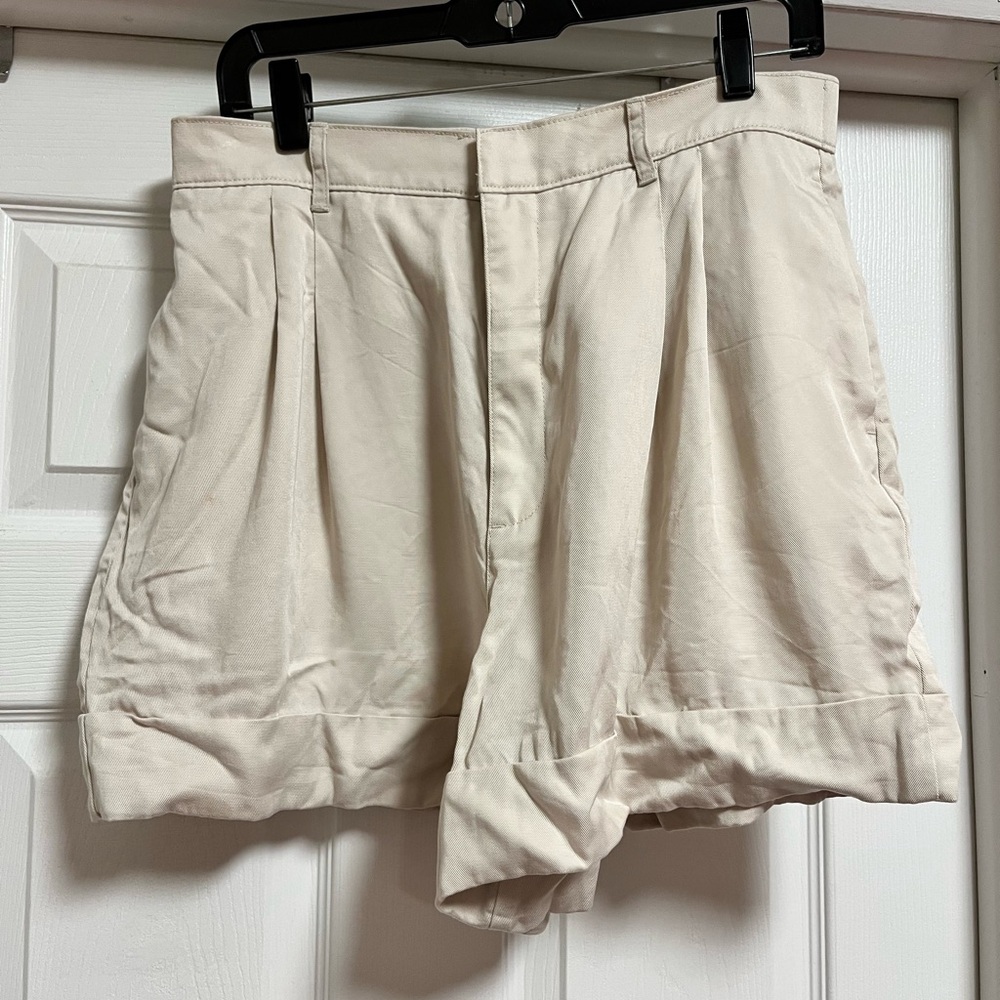 Abercrombie & Fitch Trouser Shorts Size Large Beige
